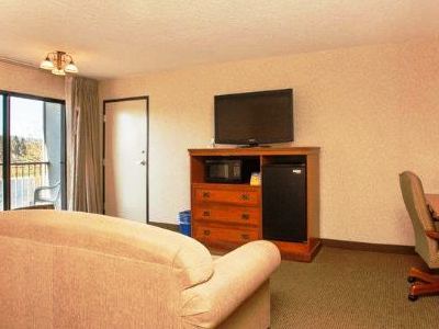Hotel Western Rivershore 4*